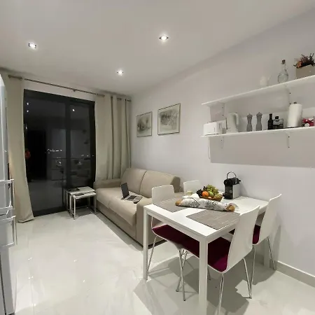 New Modern Deluxe In Kallithea * Kallithea (Chalkidiki)