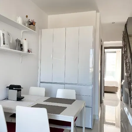 Daire New Modern Deluxe In Kallithea *