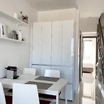 Apartmán New Modern Deluxe In Kallithea *