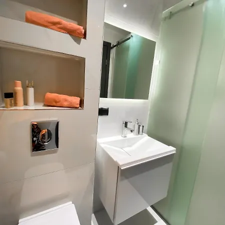 New Modern Deluxe In Kallithea Апартаменты