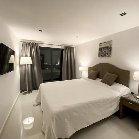 New Modern Deluxe In Kallithea Апартаменты