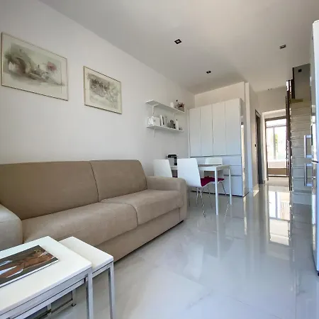 New Modern Deluxe In Kallithea *