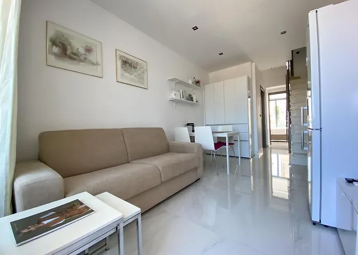 New Modern Deluxe In Kallithea *