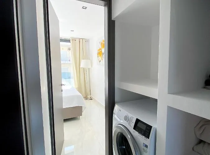 New Modern Deluxe In Kallithea